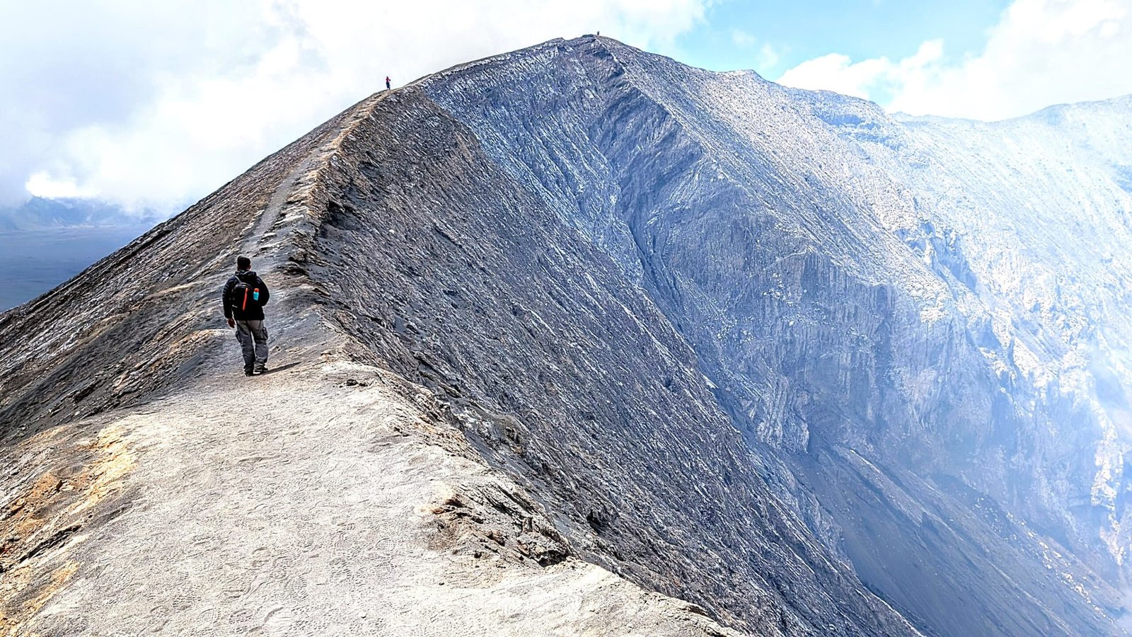 Paket Wisata Bromo Midnight Lintas Bromo